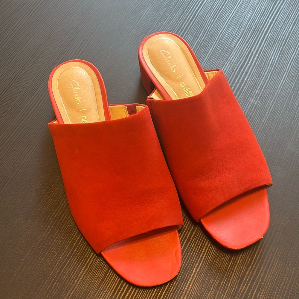 Clark’s red slides
